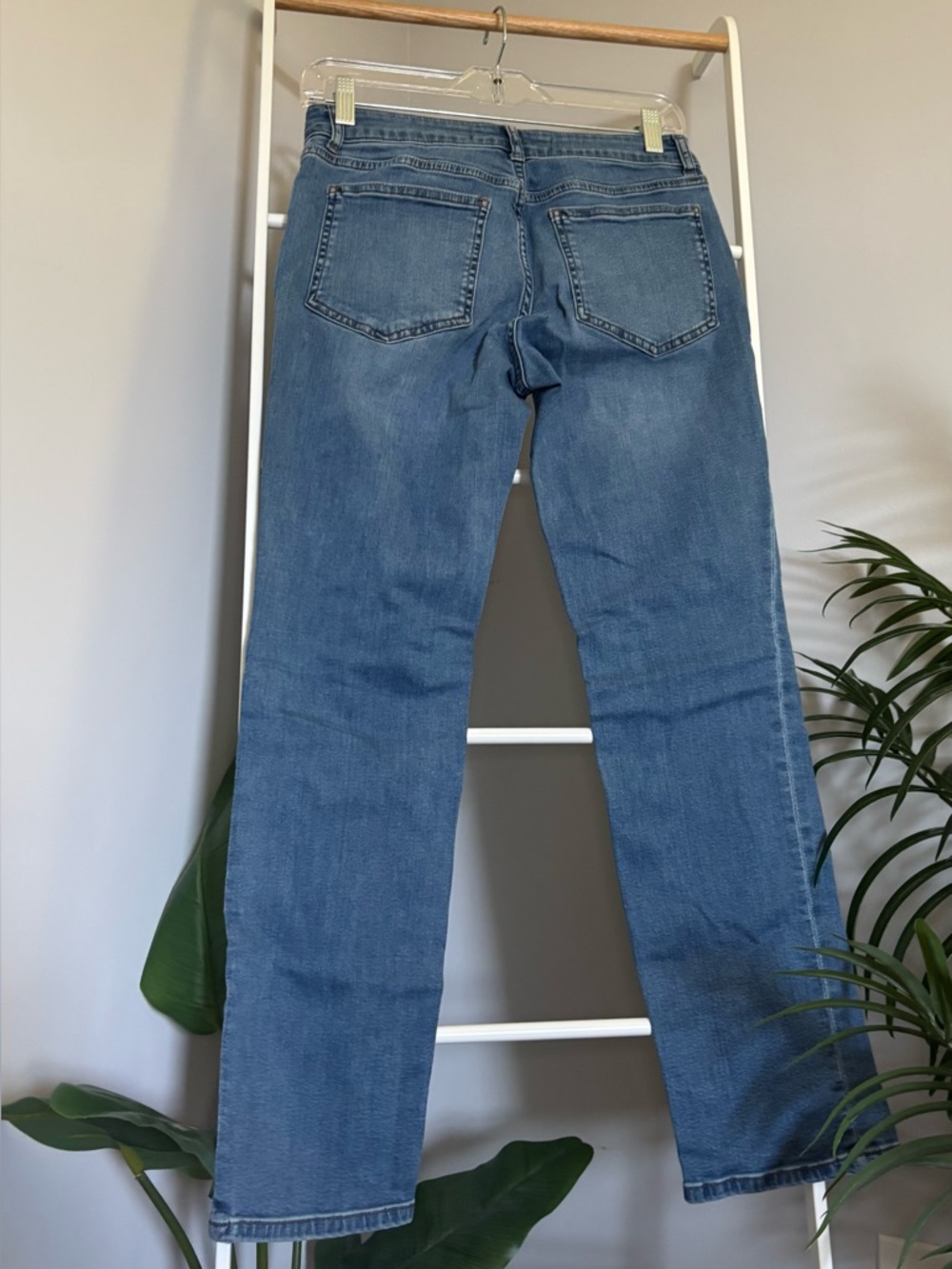 Boden Women's Light-Mid Blue Straight Leg Jeans - Picture 8 of 16